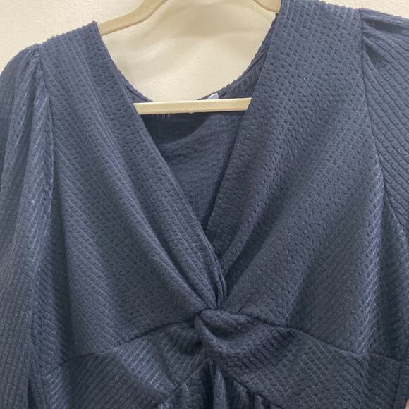 Pleione black slip on L top - Picture 2 of 6